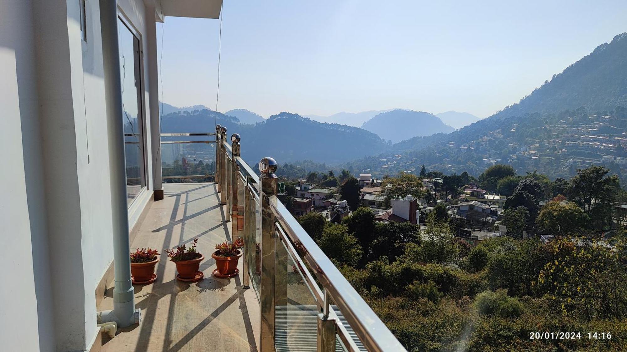 Host Labs Homestay - Premium View Bhimtal Exterior photo